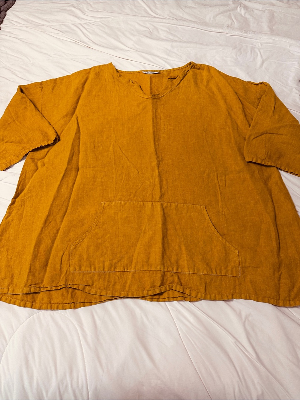 Bryn Walker Mustard Linen V-Neck Relaxed Top-Kangaroo Pocket-Size XL (estimated) - Picture 3 of 8